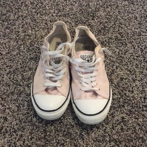 Light pink one-star converse
